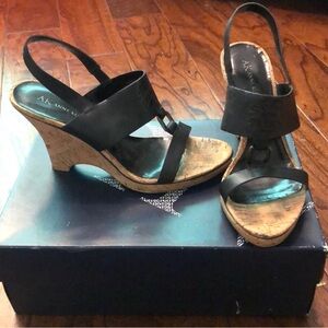 Anne Klein Wedge Sandal Size 8